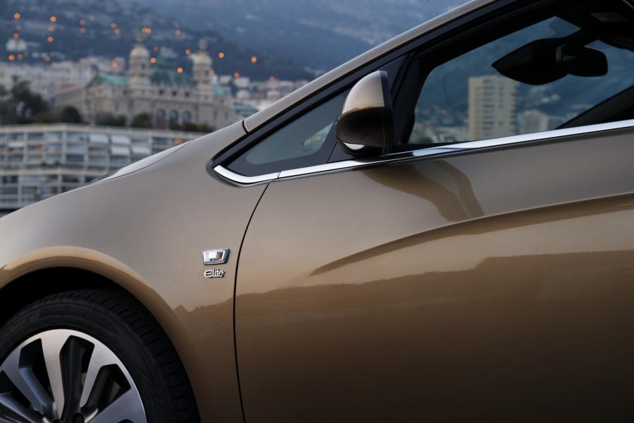  Vauxhall Cascada 2013 года  (фото 39 из 73)